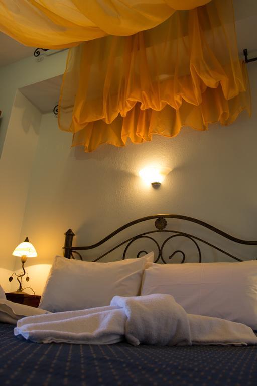 Hotel Ismini Amoliani Rum bild