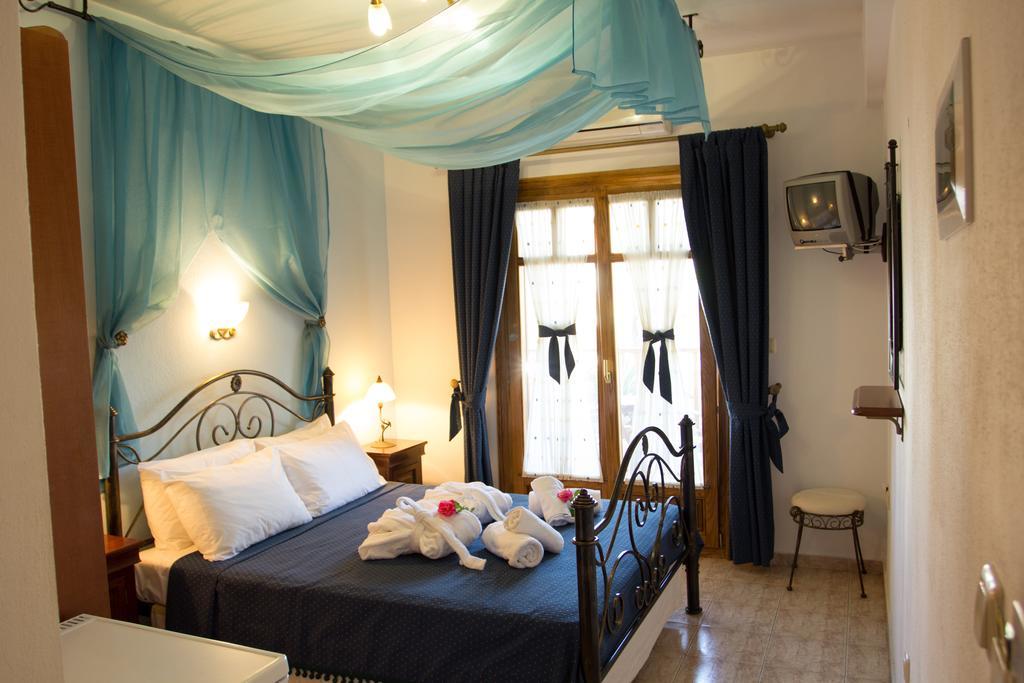 Hotel Ismini Amoliani Rum bild